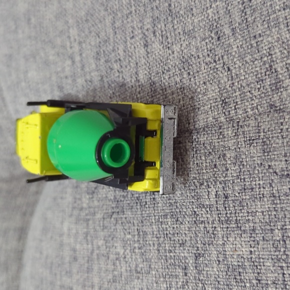 3/$30. Matchbox Peterbilt Cement Truck. 1981. Toy Truck.  GUC. - Picture 2 of 5